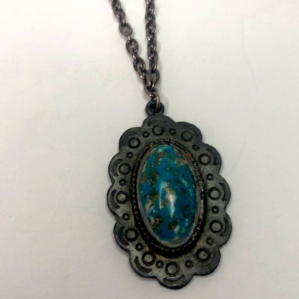 Vintage Costume Jewelry Dark Silver Tone South Western Faux Turquoise Necklace
